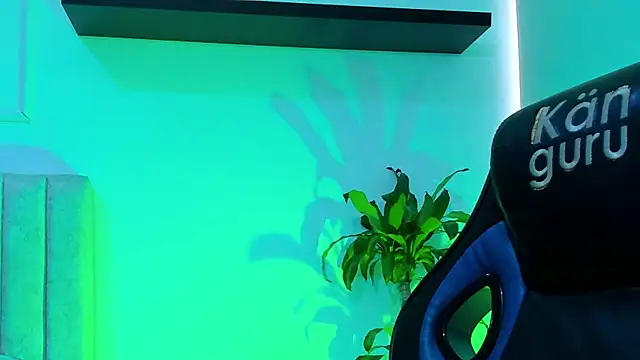 isabella_hv webcam