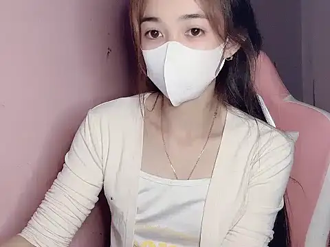 Alee8668 webcam