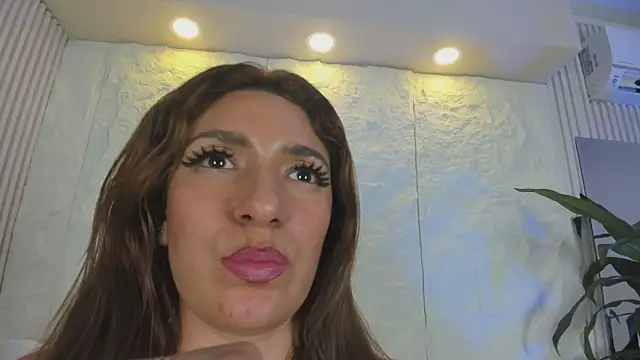 naughty_flower18 webcam