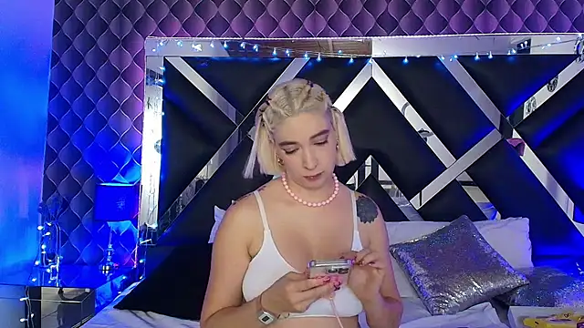 victoriaa_lee_ webcam