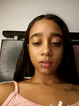 Zoe_Sweett18 webcam