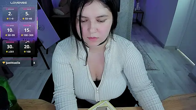 DiaAngell live cam on StripChat