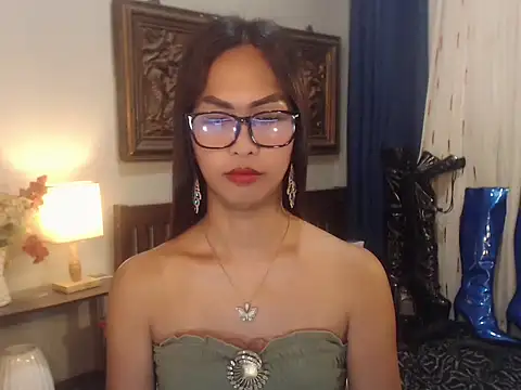 Nathalieheartt webcam