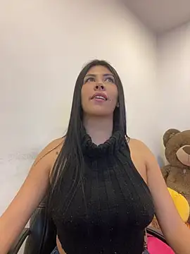 Alanna_atm_ live cam on StripChat