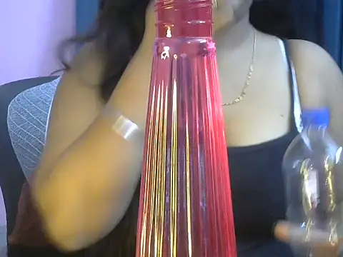 QUEEN-OF-QUEEN webcam