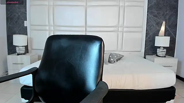 zoe_linss webcam