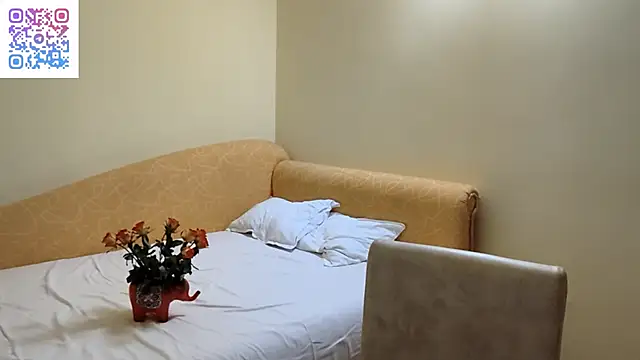 BellaRose_2020 webcam