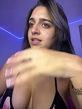 Aliciia777 webcam