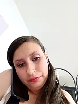 LIA--23 live cam on StripChat