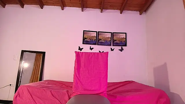 Nikki__uwu webcam