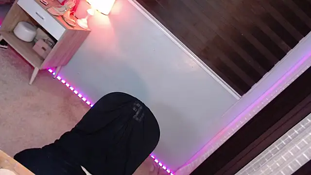 模特: VaVaVoom_