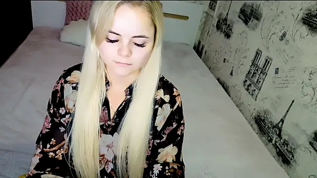 lovely-eyes webcam