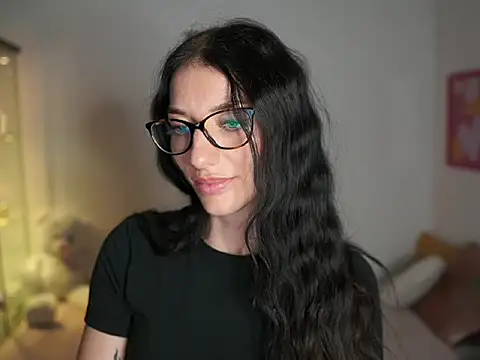 miapaloma18 - MiaPaloma18's free webcam - UK Sex Cams