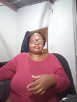 YELLOW_BONE webcam