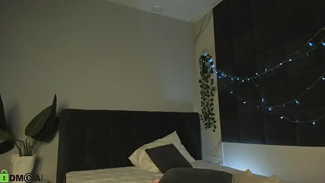 Nika_Jonson webcam