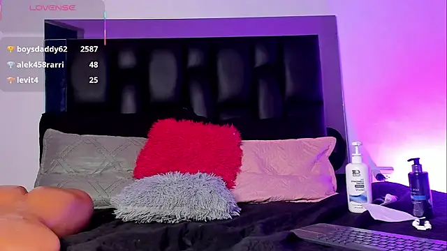 alexxus_smith - Alexxus_Smith's free webcam - UK Sex Cams