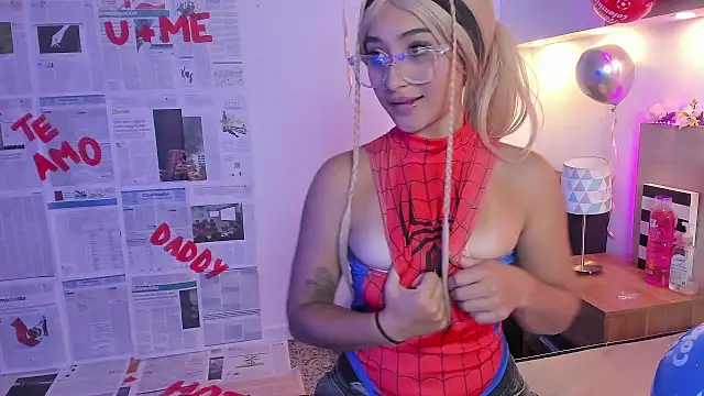 Nina-Mars live cam on StripChat
