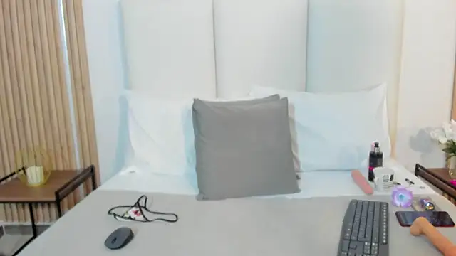 isabellaaasmith webcam