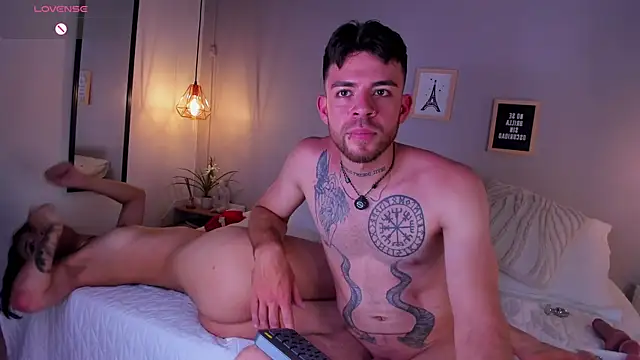axel_mia_ webcam