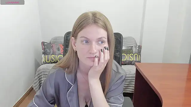 Alisha_Skyes webcam