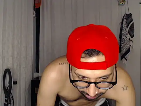 thomass1018 webcam