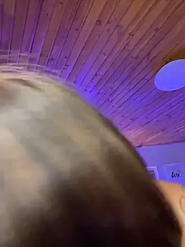 Isabella18_pink webcam