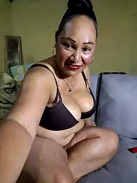 Divine_doll webcam