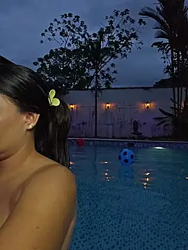 Pretty_Julieta webcam