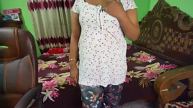 BengaliQueenStar webcam