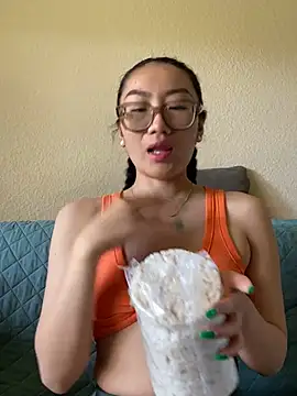 aliciahebixxx webcam