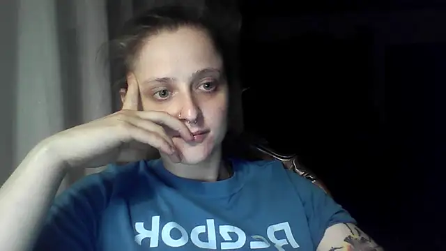 LeaWetGirl webcam