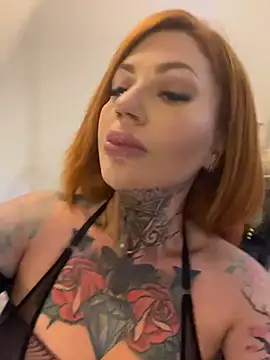 krysstal003 Live Webcam on Stripchat