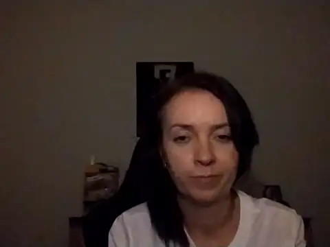 JenniferAlone live cam on StripChat