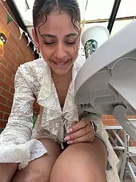alana15 webcam