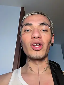 santikhalifa webcam