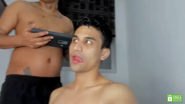 Alejandro_and_Deiby webcam