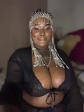 QUEEN_NOBUHLE_FEMDOM_777 webcam