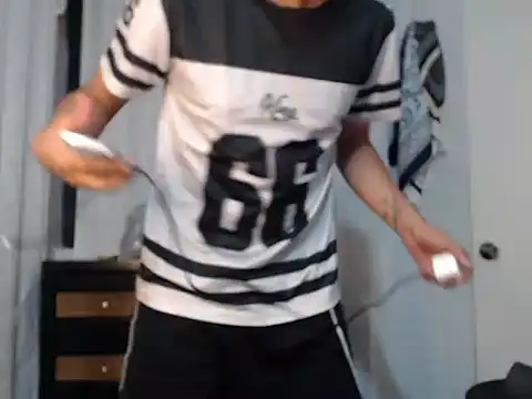 thomass1018 webcam