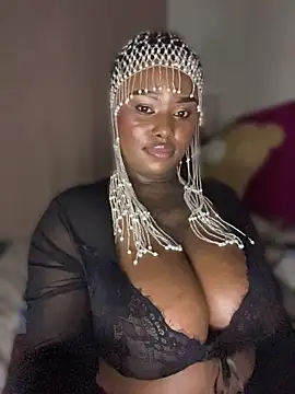QUEEN_NOBUHLE_FEMDOM_777 live cam on StripChat
