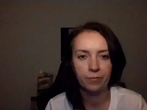 JenniferAlone live cam on StripChat