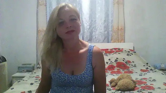 Lola_115 live cam on StripChat