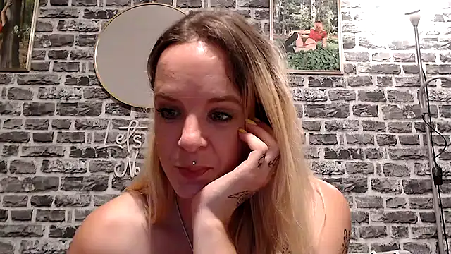 SexyMilf_1987 webcam