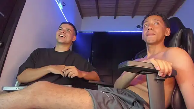 Liam_Mateo live cam on StripChat