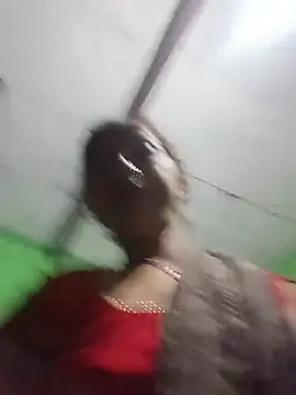 Cut_shivi56 webcam