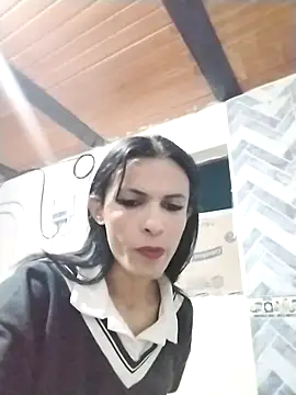 Aisha_hotts777 webcam