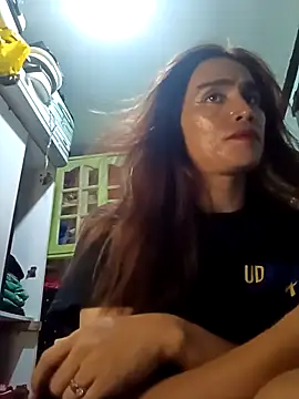 HornyKerujieTrans webcam