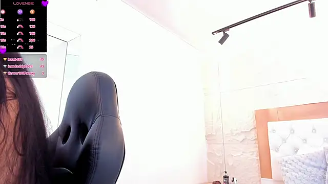 MEREDITHBENSON webcam