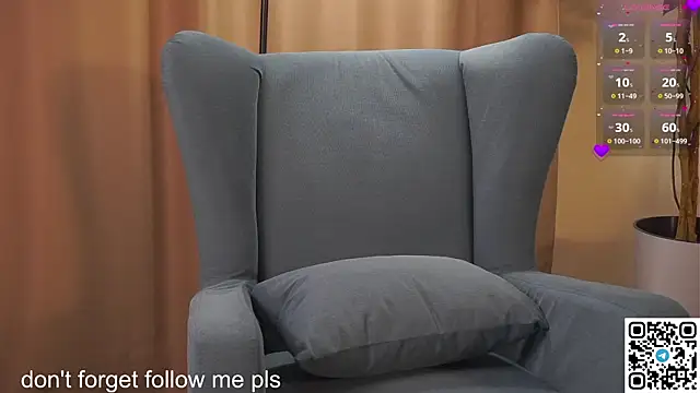 chelsea_bridget webcam