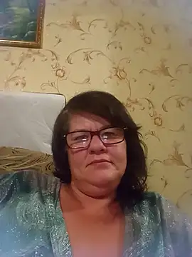 NysiOlsen live cam on StripChat