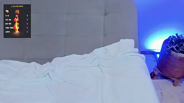 Lucifer_shadow webcam